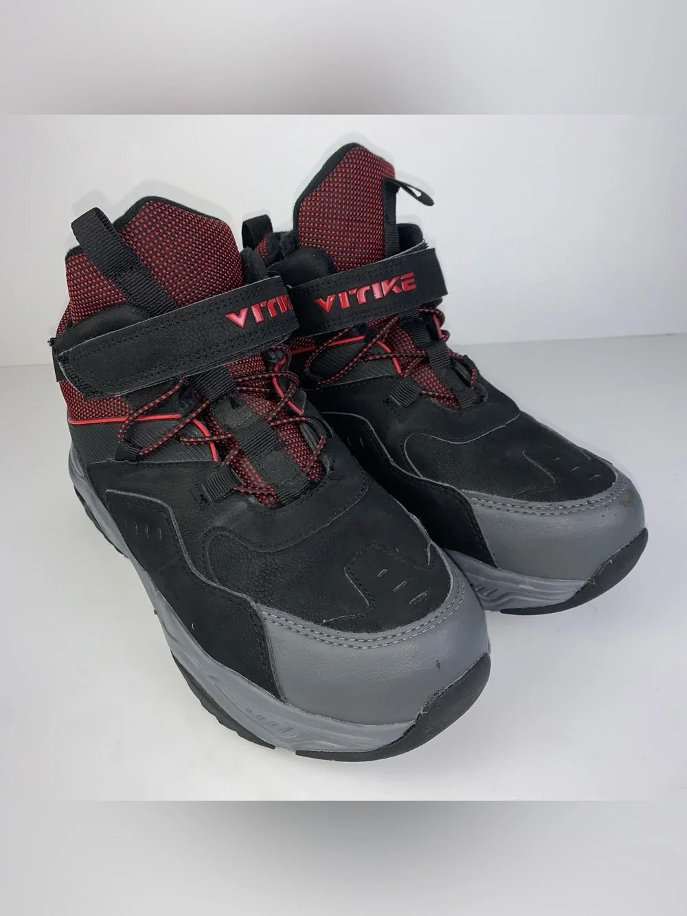 Vitike Kids Boy Graphic Trim Winter Boot,Black size 38 EU/6 US